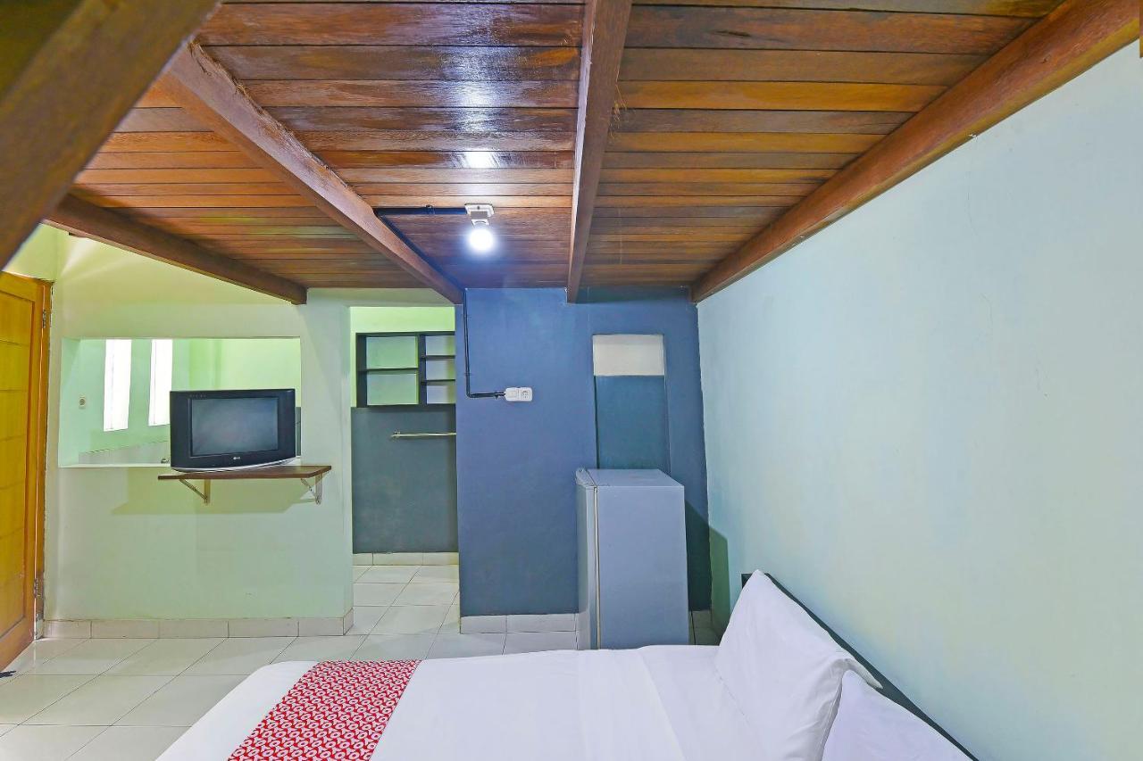 Super Oyo 91495 Hotel Indah Residence Denpasar  Luaran gambar