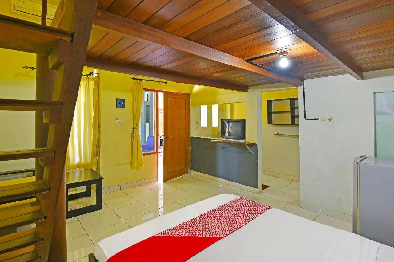 Super Oyo 91495 Hotel Indah Residence Denpasar  Luaran gambar