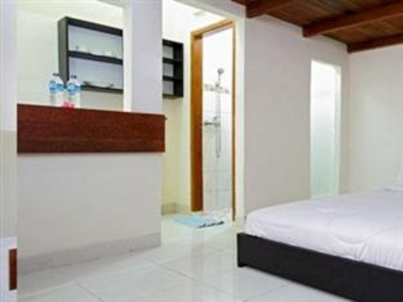 Super Oyo 91495 Hotel Indah Residence Denpasar  Luaran gambar