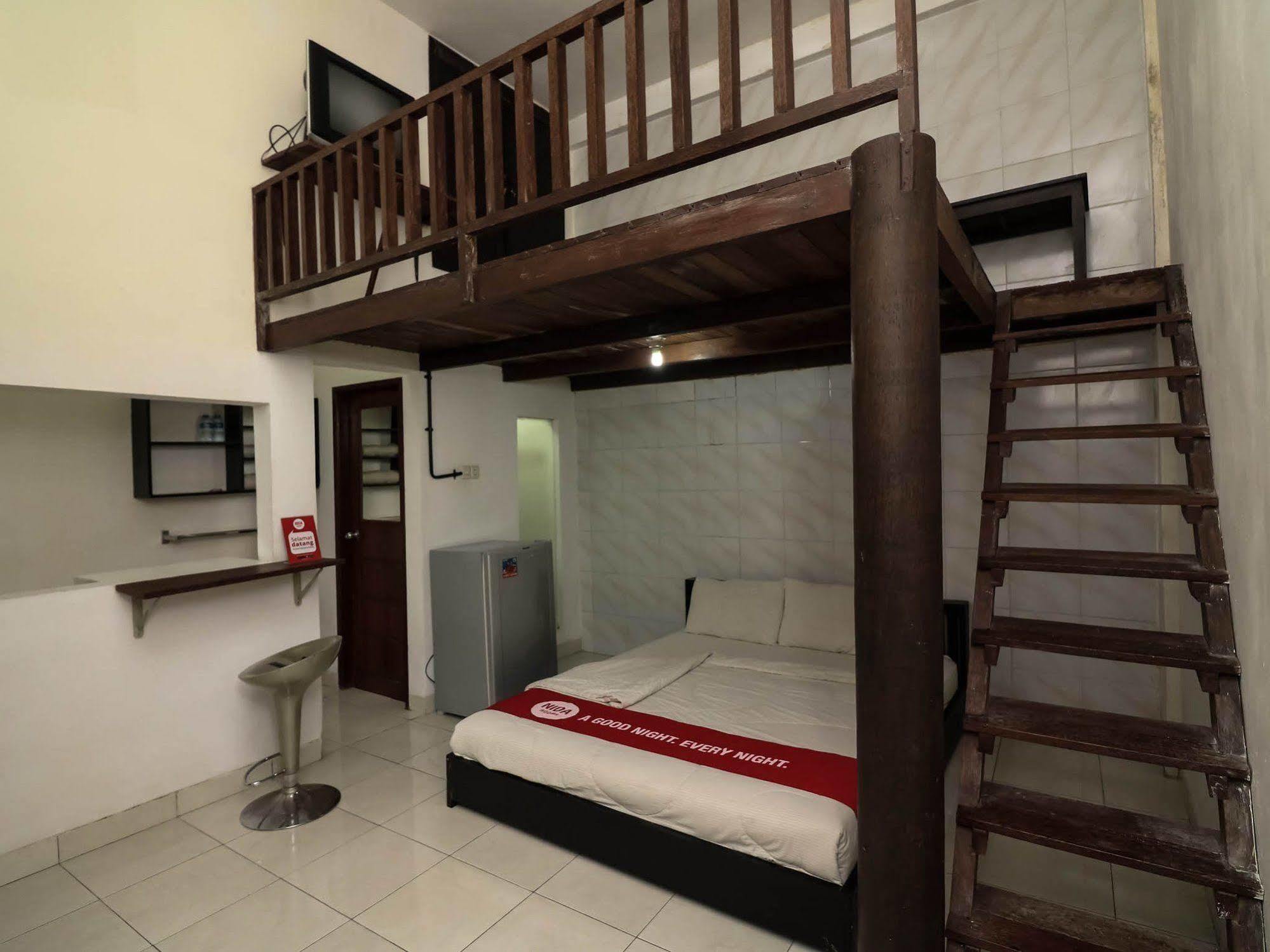Super Oyo 91495 Hotel Indah Residence Denpasar  Luaran gambar